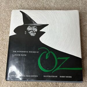 The Wonderful Wizard of Oz Book vintage  1986 by L. Frank Baum